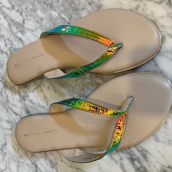 Butterflytwists flip flops, metallic rainbow and cream upper, Size 7 - Picture 4 of 6